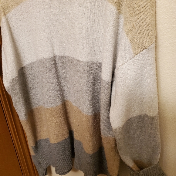 Soft cozy sweater - Picture 4 of 4